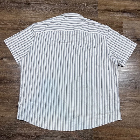 UNTUCKit Shirt Mens 3XL Short Sleeve Stripe Button Down White Gray Preppy Casual - Picture 4 of 6